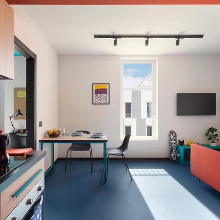 Cx Milan Nom Hostel ภายนอก รูปภาพ