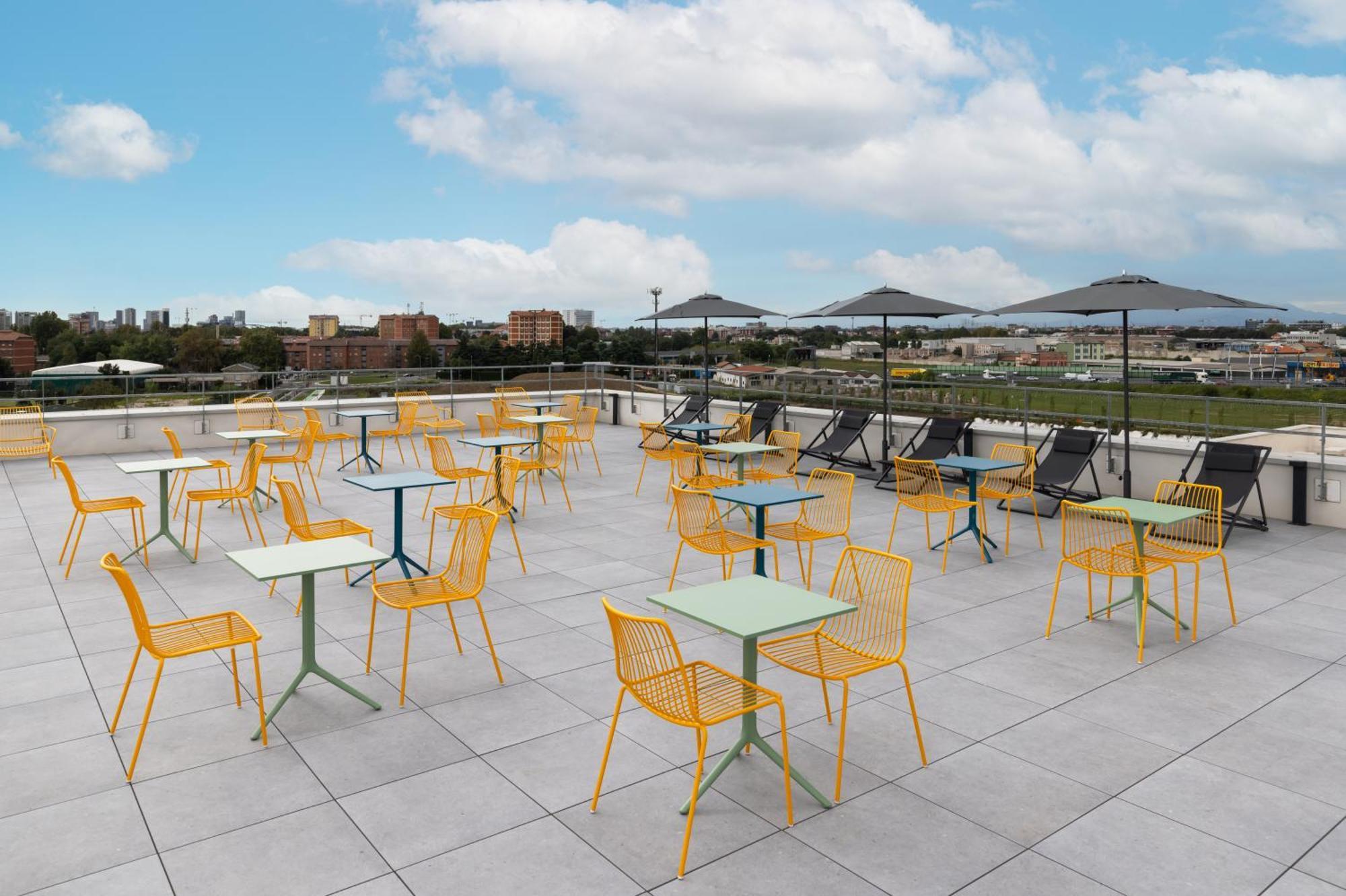 Cx Milan Nom Hostel ภายนอก รูปภาพ