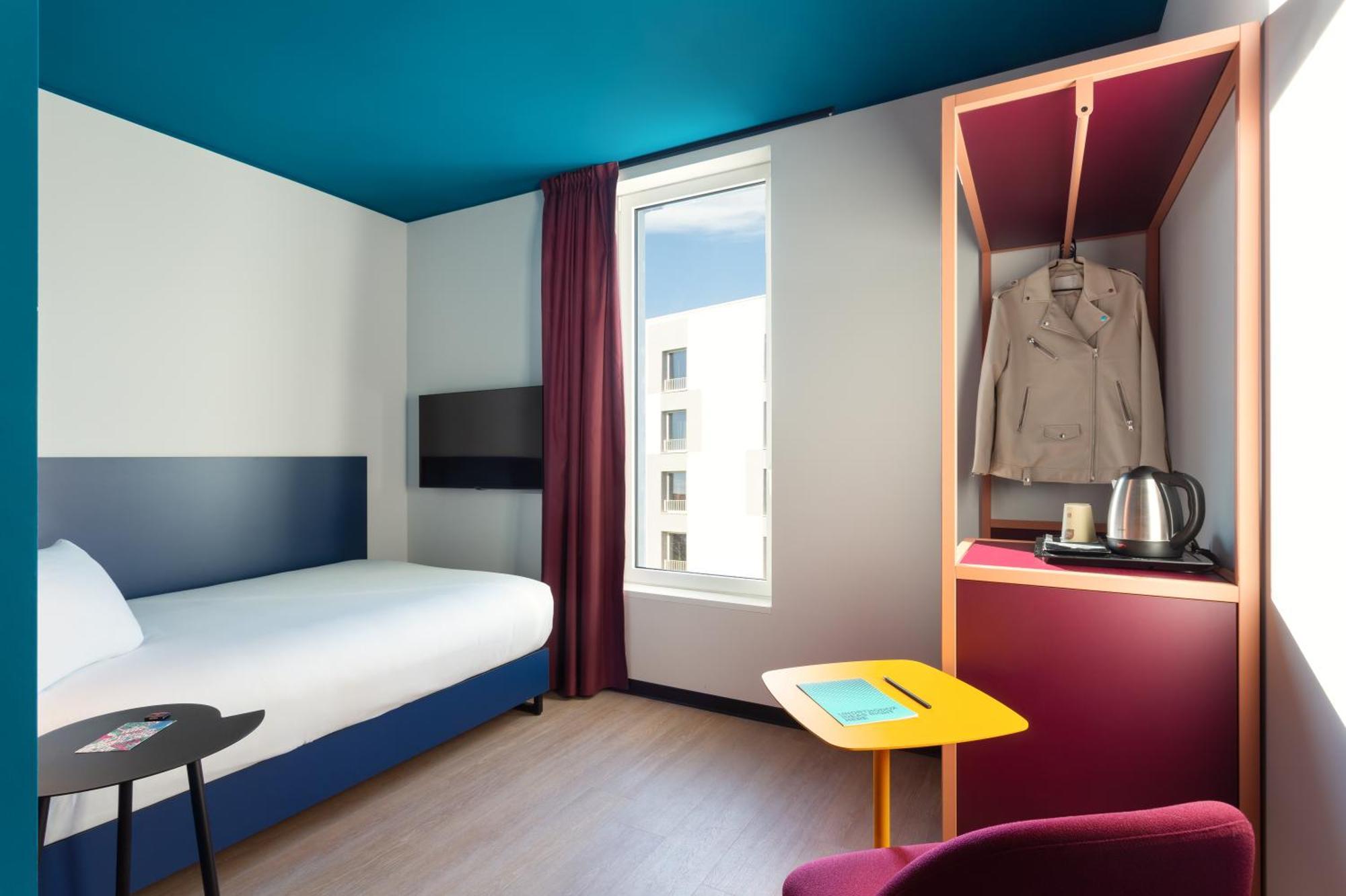 Cx Milan Nom Hostel ภายนอก รูปภาพ