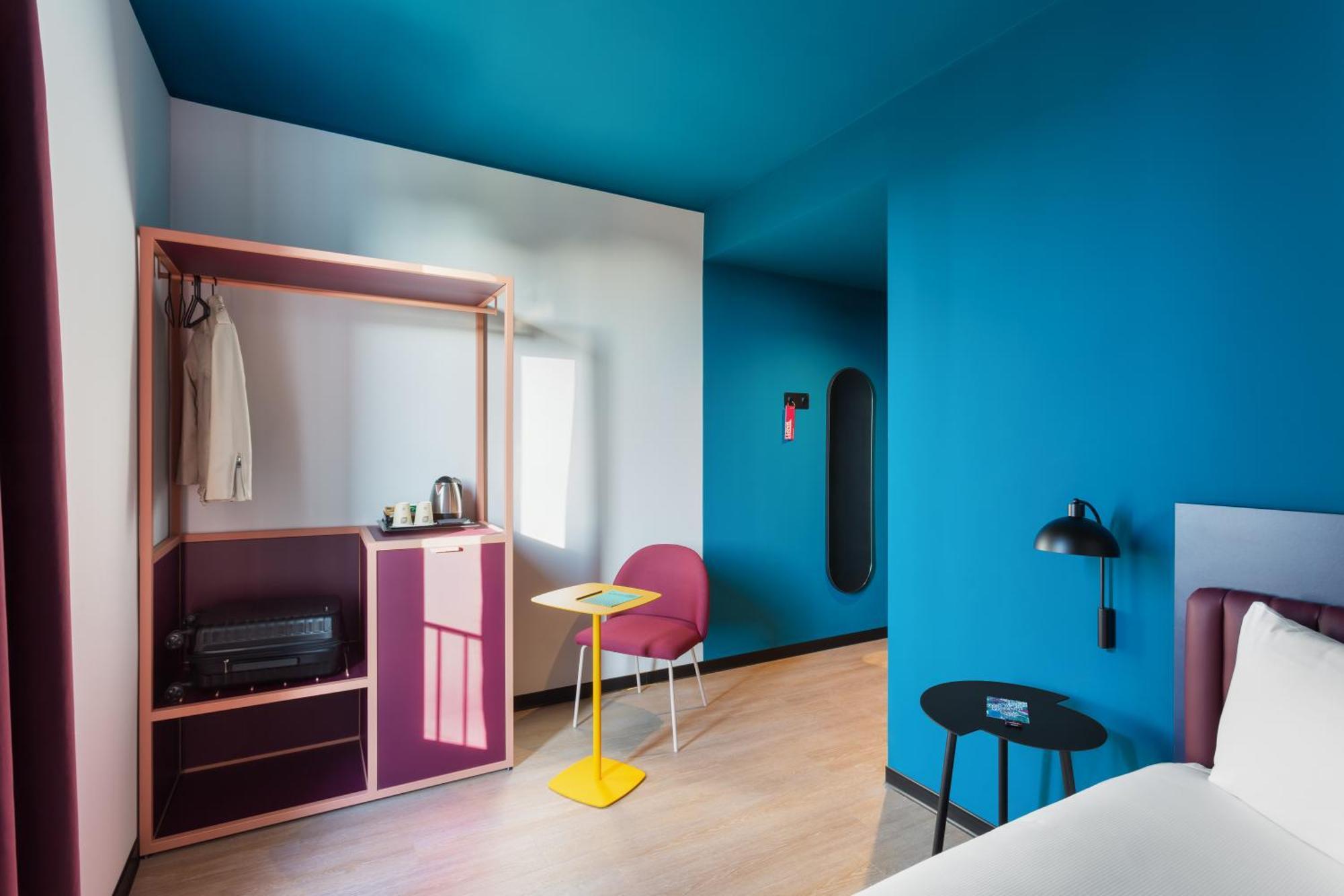 Cx Milan Nom Hostel ภายนอก รูปภาพ