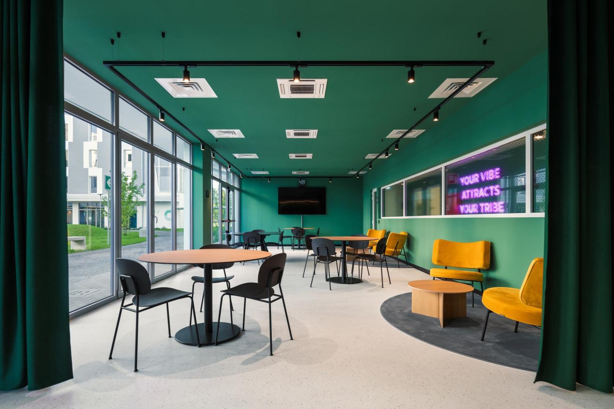 Cx Milan Nom Hostel ภายนอก รูปภาพ
