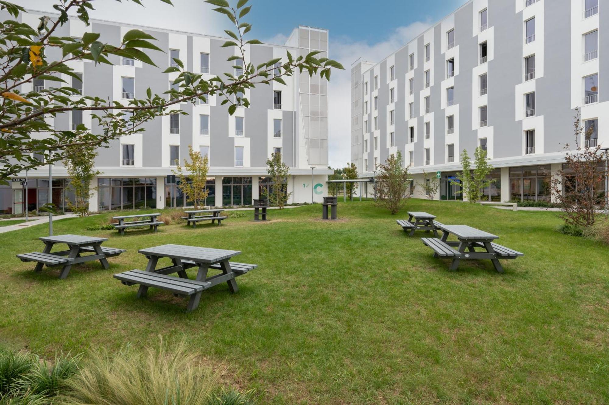 Cx Milan Nom Hostel ภายนอก รูปภาพ